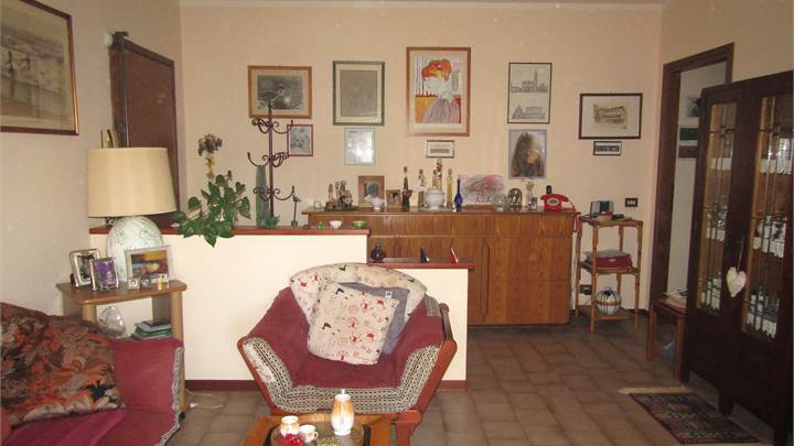 Montale - Appartamento 4 vani con cantina