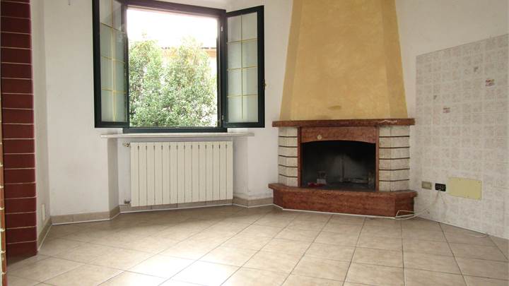 Pistoia - Trilocale piano terra con ingresso indipendente